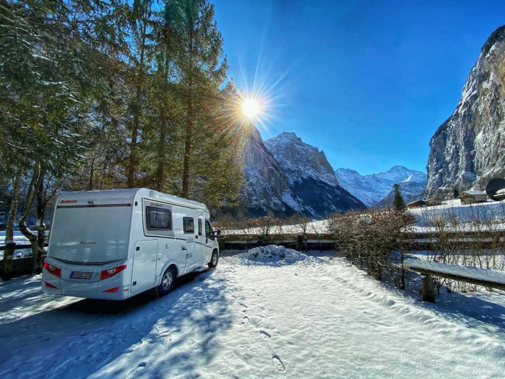 Camping Jungfrau Лаутербруннен Экстерьер фото